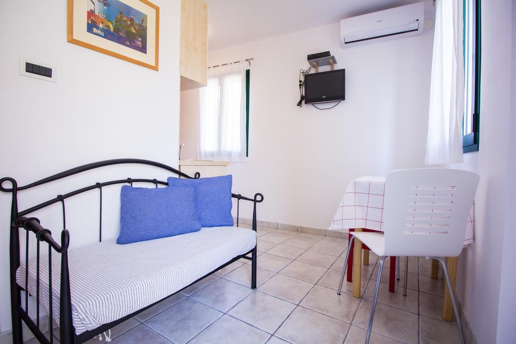 Apartments Petrinic Crnogaj Baska  Bagian luar foto
